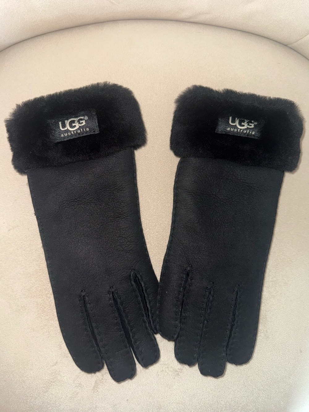 UGG Australia Women's Black Shearling Sheepskin Cuff Winter Gloves
